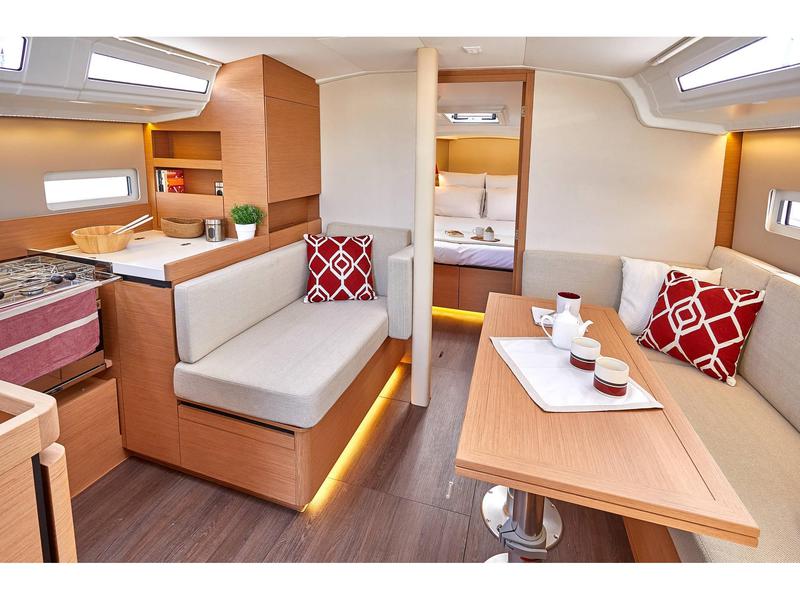 Book yachts online - sailboat - Sun Odyssey 410 - Jeanneau S.O 410 - rent