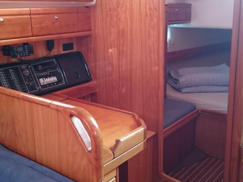 Book yachts online - sailboat - Bavaria 39 Cruiser - LaraLou - rent
