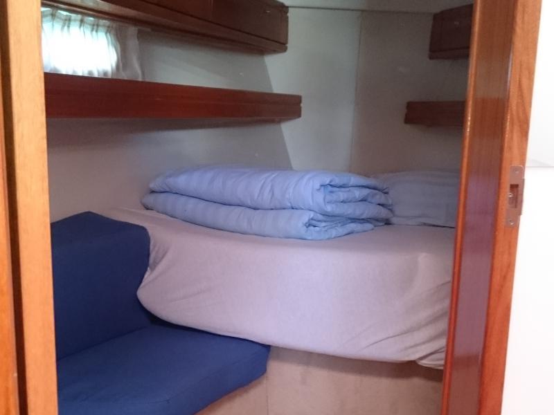 Book yachts online - sailboat - Bavaria 39 Cruiser - LaraLou - rent
