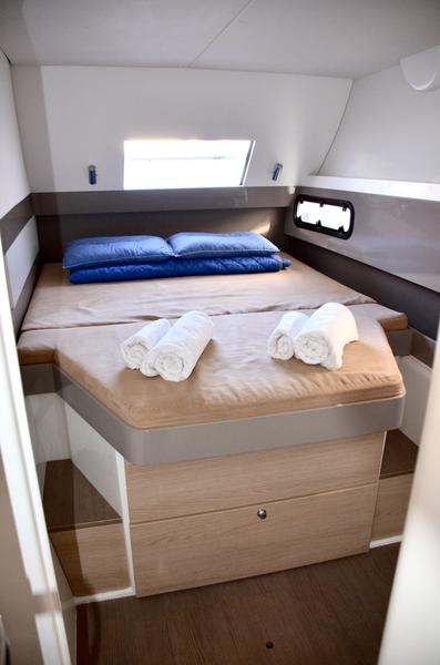 Book yachts online - catamaran - Bali 4.1 - Hole in One - rent