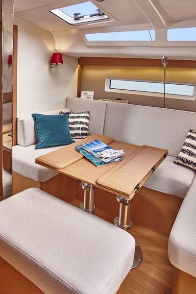 Book yachts online - sailboat - Sun Odyssey 440 - Virginia (A/C, Gen. 10kVA, Watermaker 160L/h, Electric Winch) - rent
