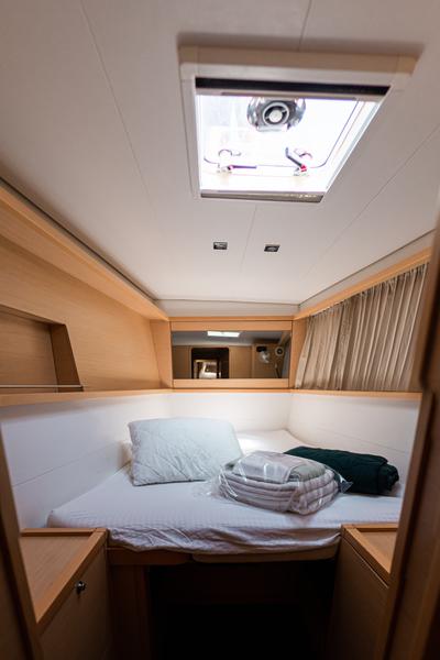Book yachts online - catamaran - Lagoon 450 - NEFELI IV - rent