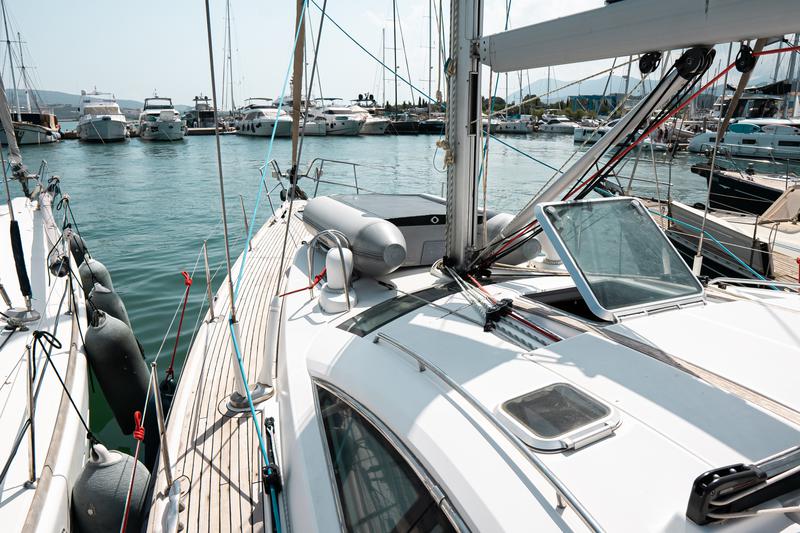 Book yachts online - sailboat - Sun Odyssey 49DS - EVITA - rent