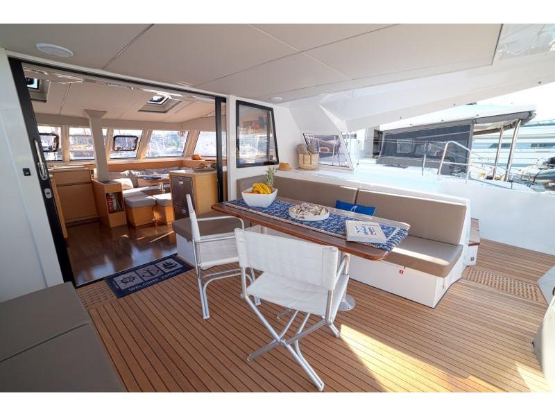 Book yachts online - catamaran - Nautitech 46 Fly - Exhibit A (AC -- Gen --Watermaker) - rent