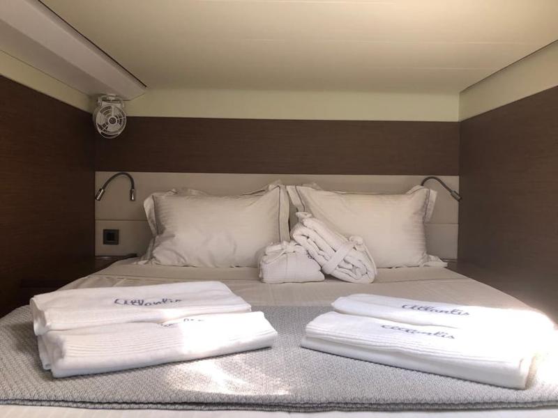 Book yachts online - catamaran - Lagoon 620 - Atlantis - rent