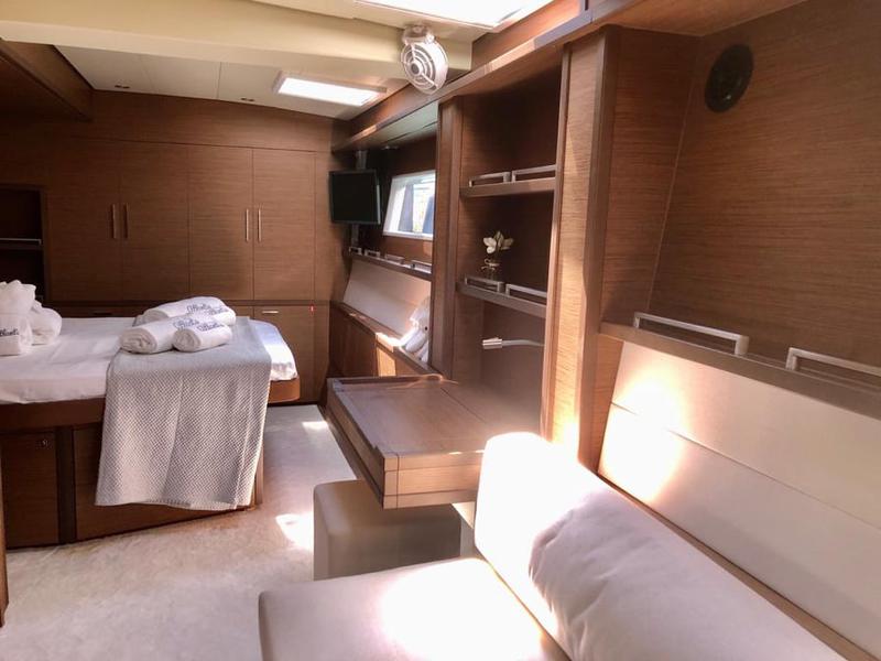 Book yachts online - catamaran - Lagoon 620 - Atlantis - rent