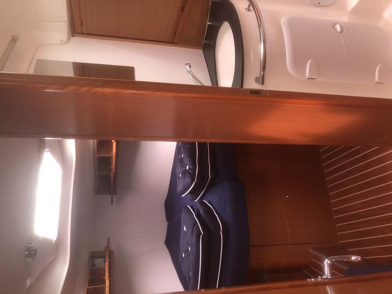Book yachts online - sailboat - Bavaria Cruiser 40 - Benno - rent