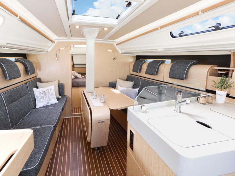 Book yachts online - sailboat - Dehler 34 - Hekla - rent