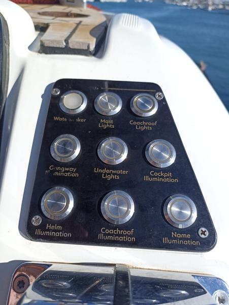 Book yachts online - catamaran - Lagoon 40 - Sol Invictus VIP-equipped - rent