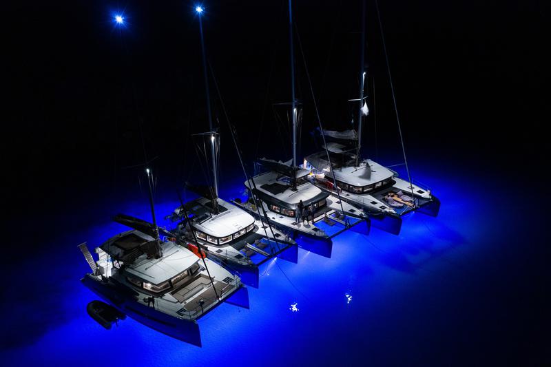 Book yachts online - catamaran - Lagoon 42 - Casta Diva VIP-equipped - rent