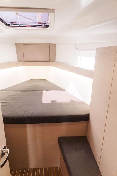 Book yachts online - sailboat - Elan 45 Impression - IBISS - rent
