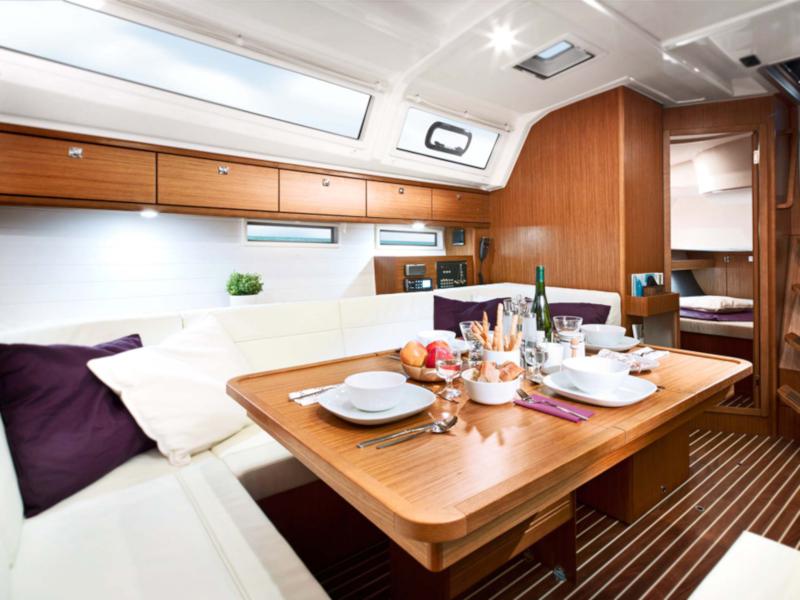 Book yachts online - sailboat - Bavaria Cruiser 46 - Ariadni - rent