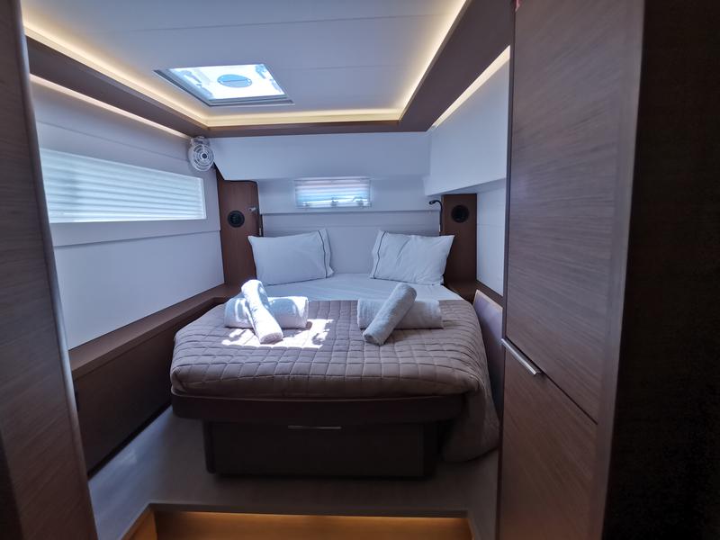 Book yachts online - catamaran - Lagoon 46 - GALAXY (air condition, generator, water maker)    _Skippered Only_ - rent