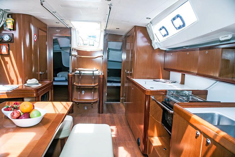Book yachts online - sailboat - Oceanis 46 - STAVROS TOU NOTOU - rent