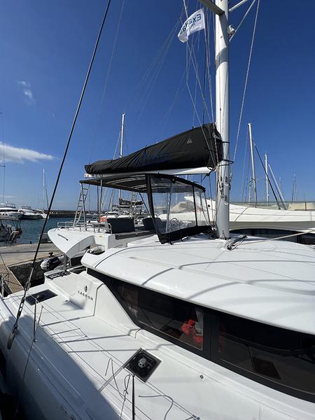 Book yachts online - catamaran - Lagoon 46 - MPLE (air condition, generator, water maker)    _Skippered Only_ - rent