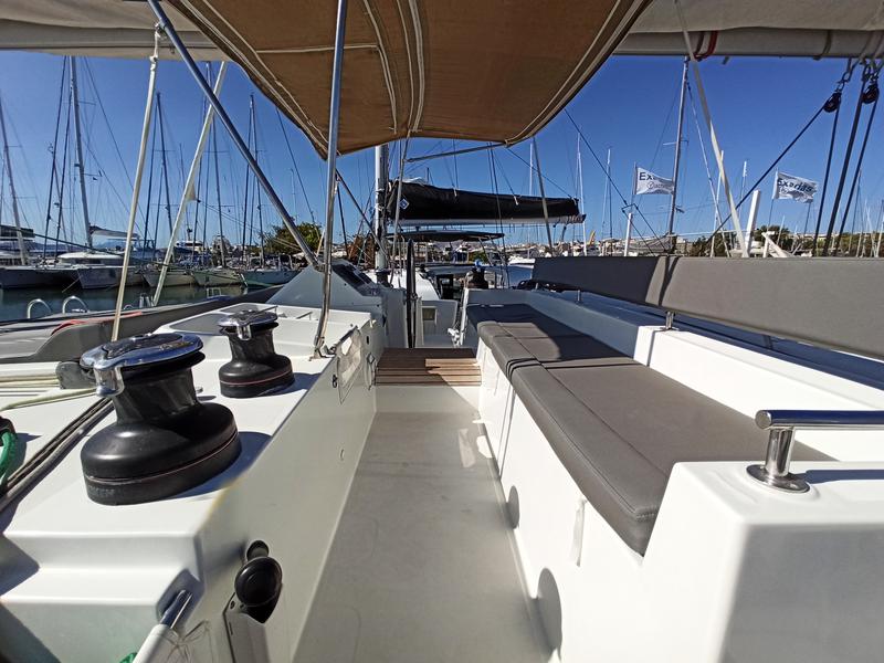 Book yachts online - catamaran - Lagoon 450 Fly - AMELIA (A/C, Generator, Watermaker) - rent