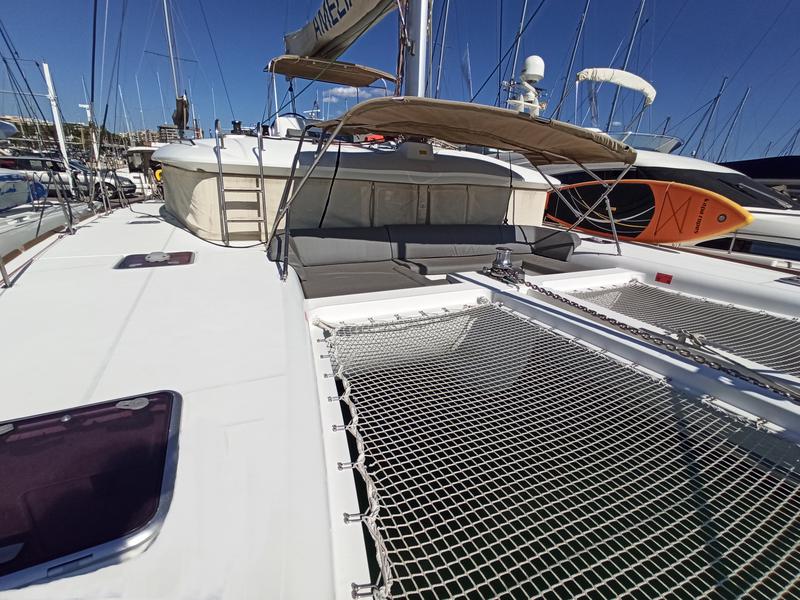 Book yachts online - catamaran - Lagoon 450 Fly - AMELIA (A/C, Generator, Watermaker) - rent