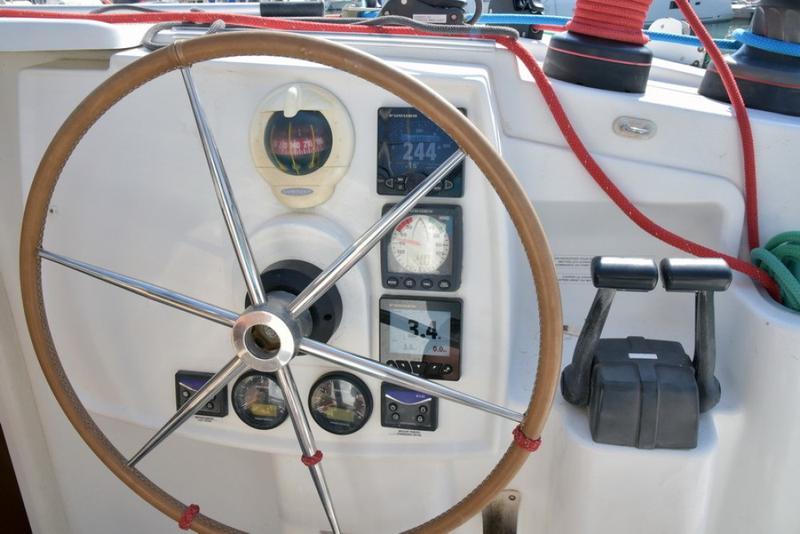 Book yachts online - catamaran - Lipari 41 - Mariona - rent