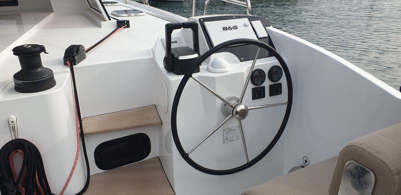 Book yachts online - catamaran - Nautitech 40 Open - Lullaby - rent