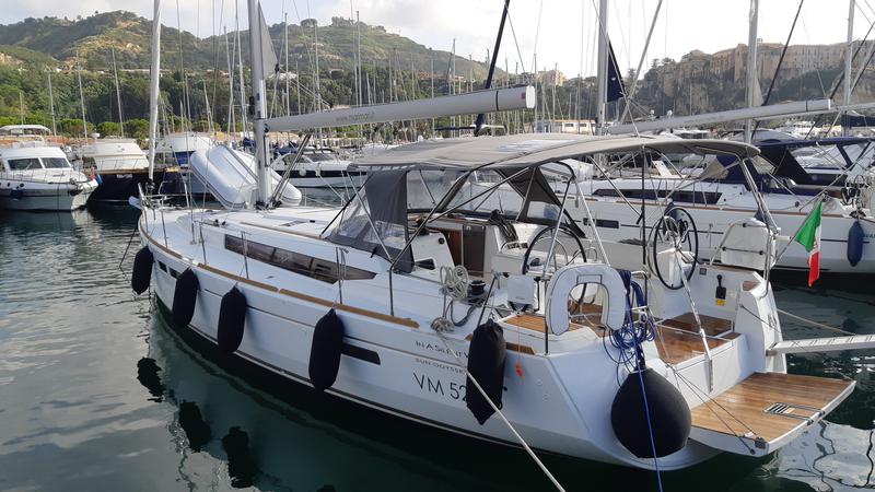 Book yachts online - sailboat - Sun Odyssey 519 - In A Silent Way - rent