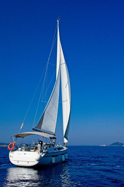 Book yachts online - sailboat - Bavaria Cruiser 41 - MH 63 - rent