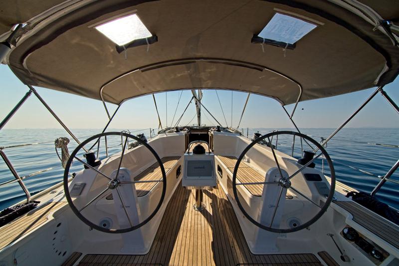 Book yachts online - sailboat - Bavaria Cruiser 41 - MH 64 - rent