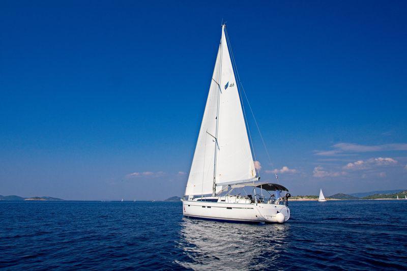 Book yachts online - sailboat - Bavaria 46 CN - MH 47 - rent