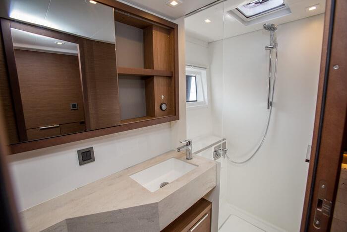 Book yachts online - catamaran - Lagoon 46 - SH3 - rent