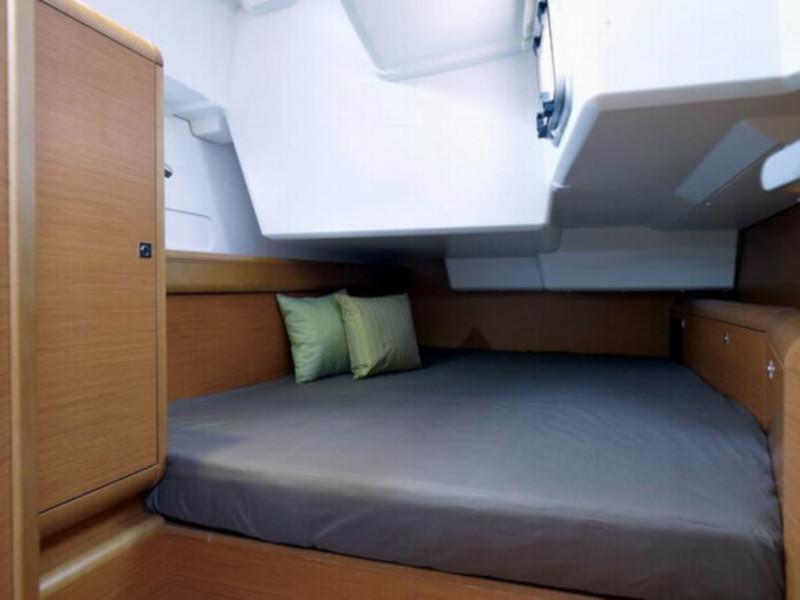 Book yachts online - sailboat - Sun Odyssey 519 - Skopelos - rent