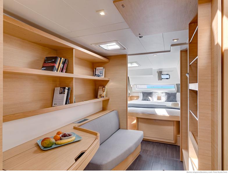 Book yachts online - catamaran - Lagoon 42 - Beatrix - rent