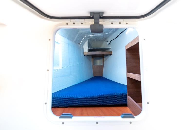Book yachts online - catamaran - Lagoon 42 - Beatrix - rent