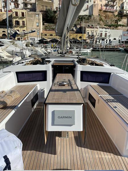 Book yachts online - sailboat - Dufour 470 - Egusa - rent