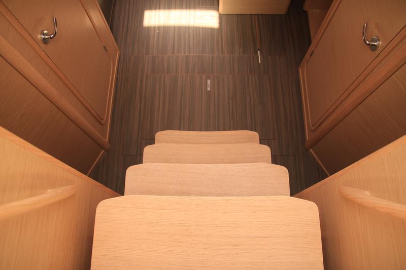 Book yachts online - sailboat - Dufour 390 Grand Large - DILI (vers 50hp+Gas Bbq) - rent