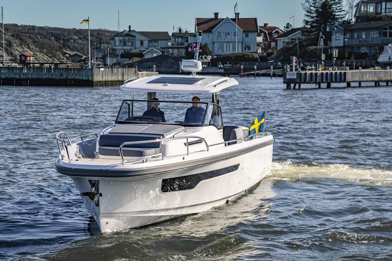 Book yachts online - motorboat - Nimbus Tender T11 - RUDDY - rent