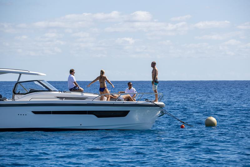 Book yachts online - motorboat - Nimbus Tender T11 - RUDDY - rent