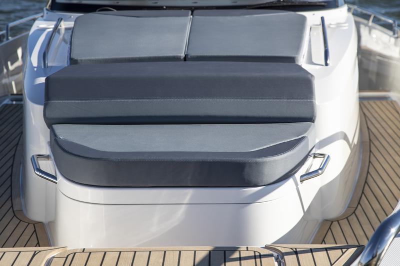 Book yachts online - motorboat - Nimbus Tender T11 - RUDDY - rent