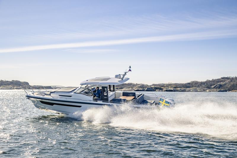 Book yachts online - motorboat - Nimbus Tender T11 - RUDDY - rent