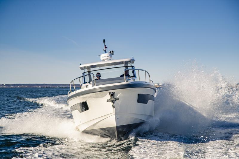 Book yachts online - motorboat - Nimbus Tender T11 - RUDDY - rent