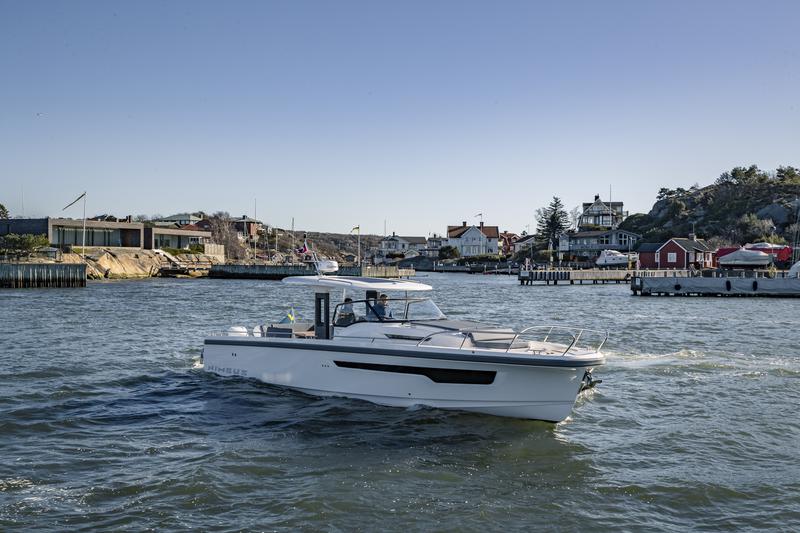 Book yachts online - motorboat - Nimbus Tender T11 - RUDDY - rent