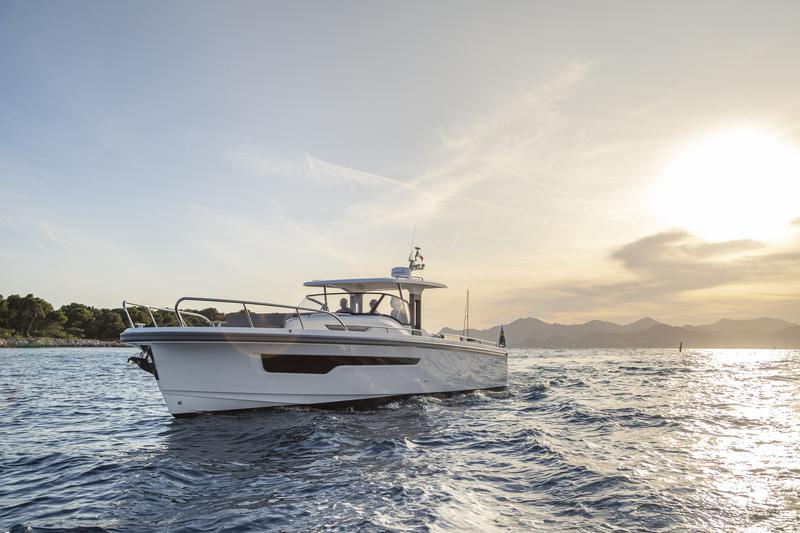 Book yachts online - motorboat - Nimbus Tender T11 - RUDDY - rent
