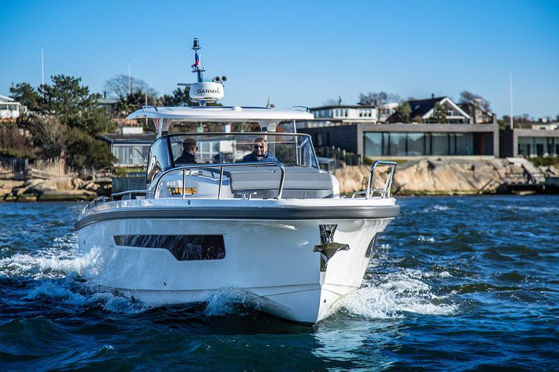 Book yachts online - motorboat - Nimbus Tender T11 - RUDDY - rent