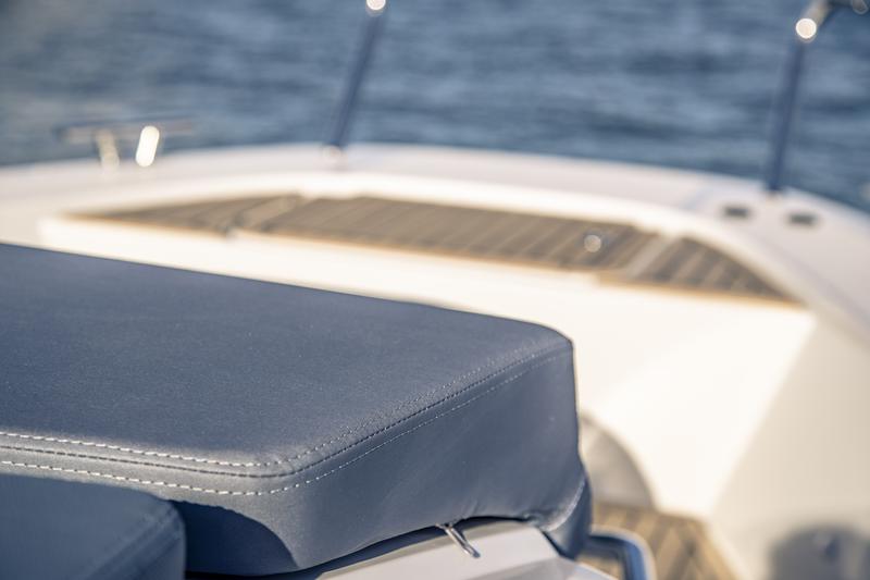 Book yachts online - motorboat - Nimbus Tender T11 - RUDDY - rent