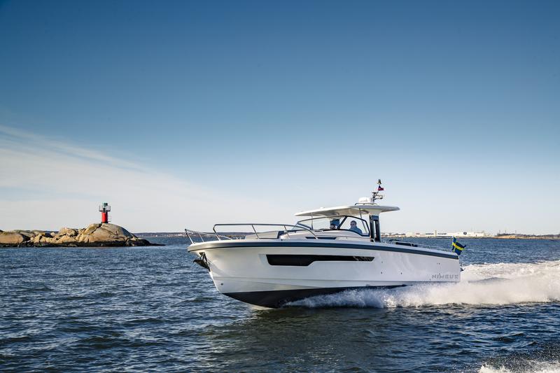 Book yachts online - motorboat - Nimbus Tender T11 - RUDDY - rent