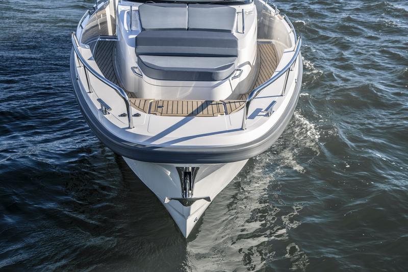 Book yachts online - motorboat - Nimbus Tender T11 - RUDDY - rent