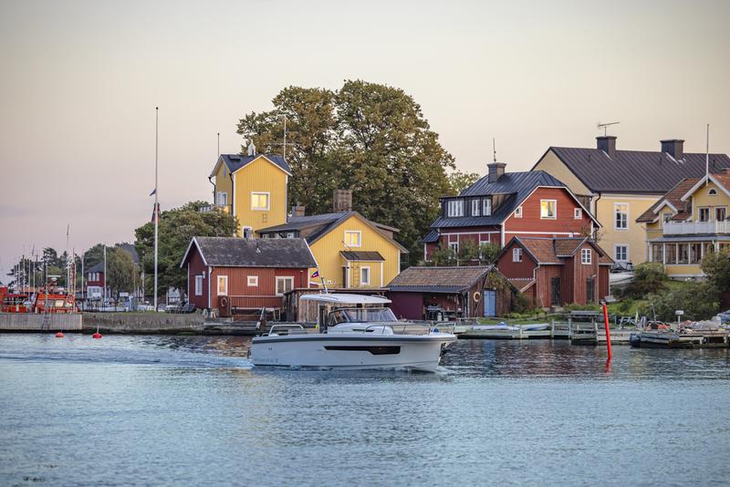 Book yachts online - motorboat - Nimbus Tender T11 - RUDDY - rent