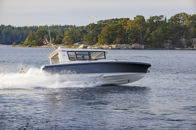 Book yachts online - motorboat - Nimbus Commuter 9 - STICH - rent