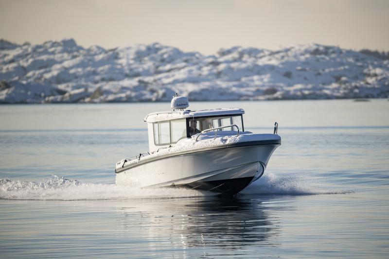 Book yachts online - motorboat - Nimbus Commuter 9 - STICH - rent
