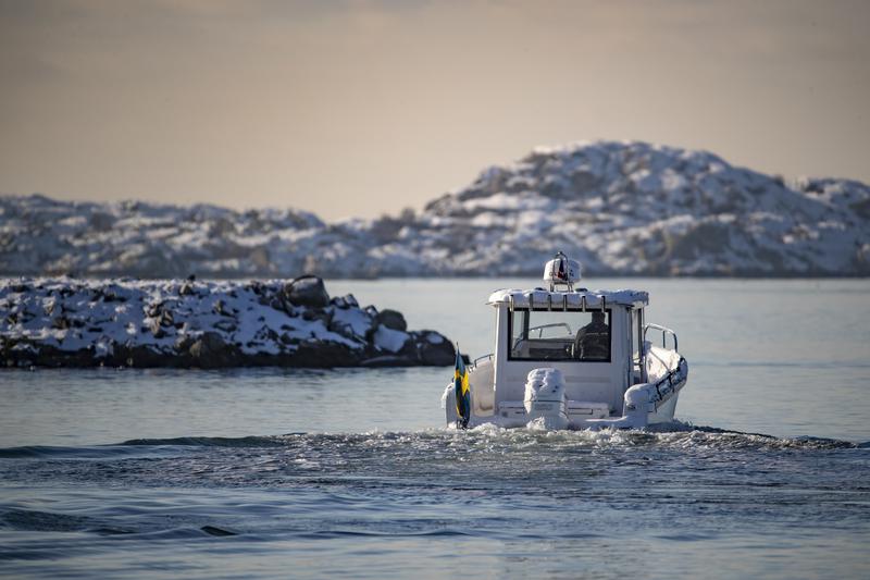 Book yachts online - motorboat - Nimbus Commuter 9 - STICH - rent