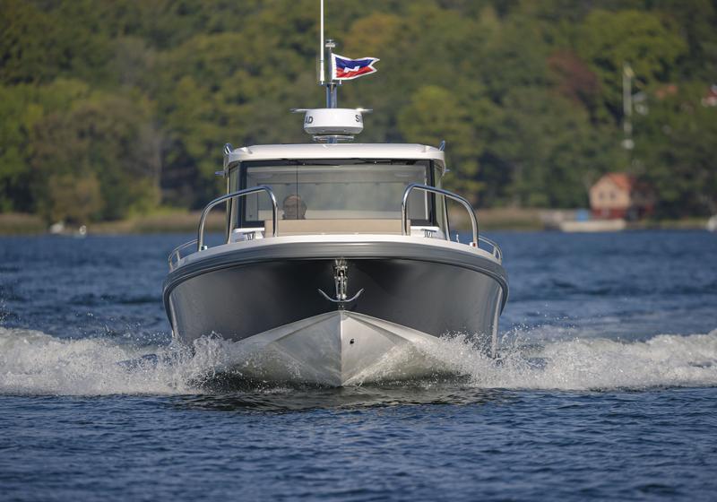 Book yachts online - motorboat - Nimbus Commuter 9 - STICH - rent