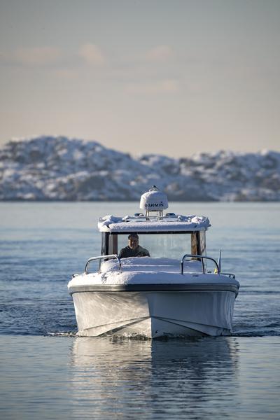 Book yachts online - motorboat - Nimbus Commuter 9 - STICH - rent